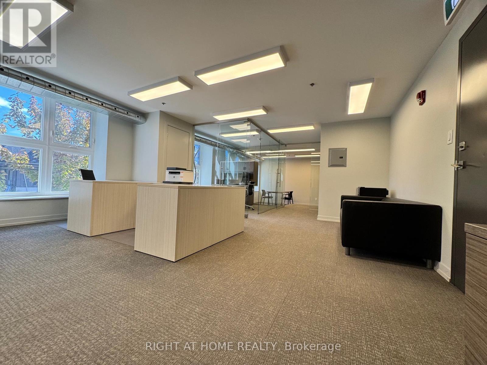 201 - 892 College Street, Toronto, Ontario  M6H 1A4 - Photo 17 - C12420112