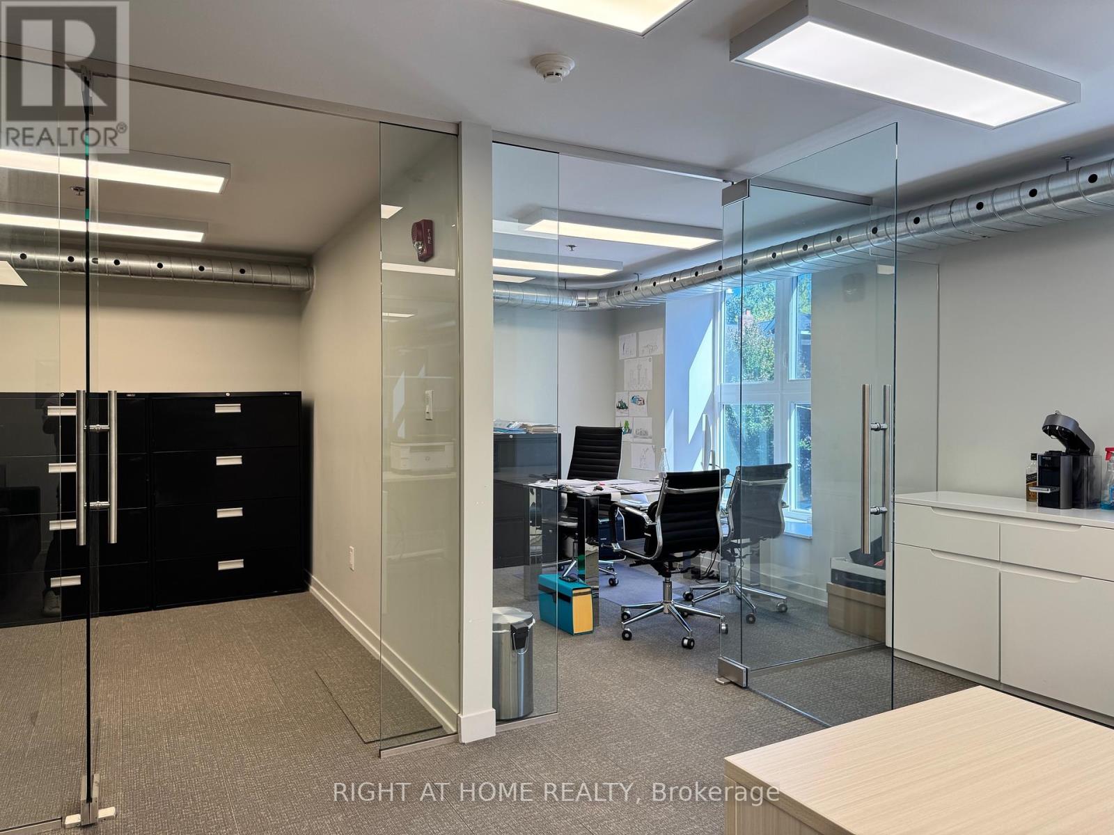 201 - 892 College Street, Toronto, Ontario  M6H 1A4 - Photo 26 - C12420112