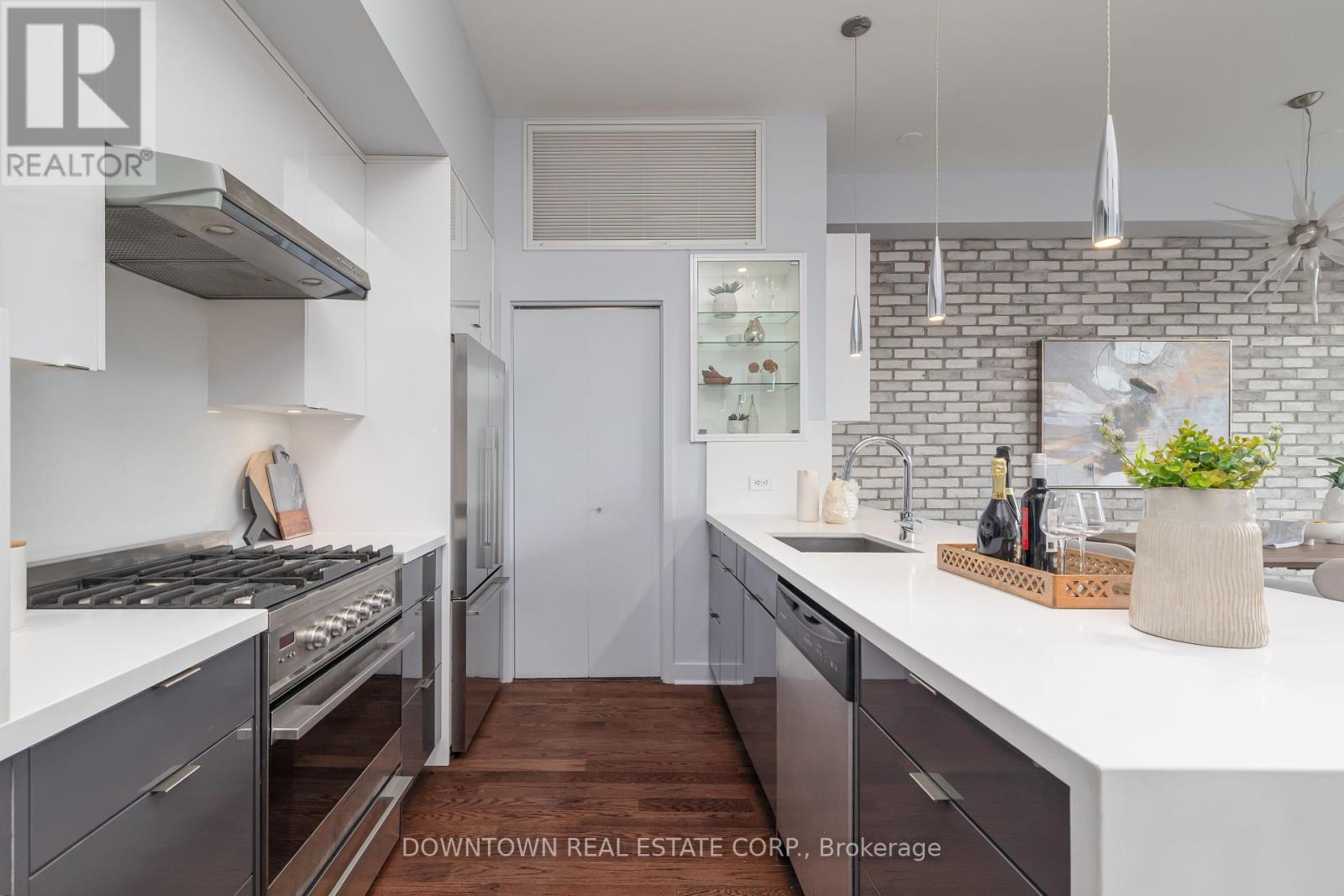 404 - 53 Colgate Avenue, Toronto, Ontario  M4M 1N6 - Photo 11 - E12420055