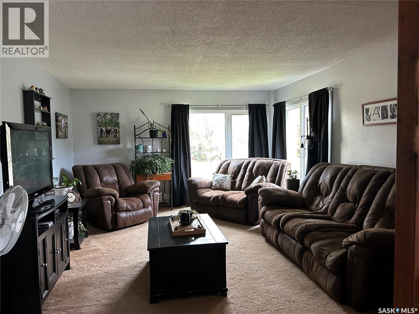 1322 96th Street, Tisdale, Saskatchewan  S0E 1T0 - Photo 7 - SK019044
