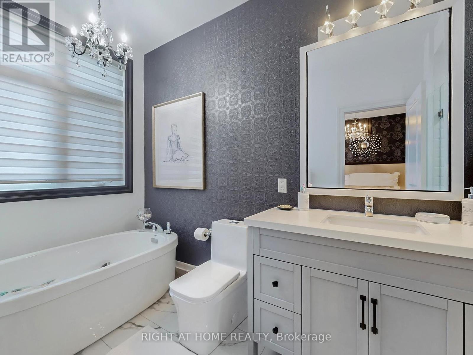 163 Lebovic Campus Drive, Vaughan, Ontario  L6A 5A1 - Photo 10 - N12420058