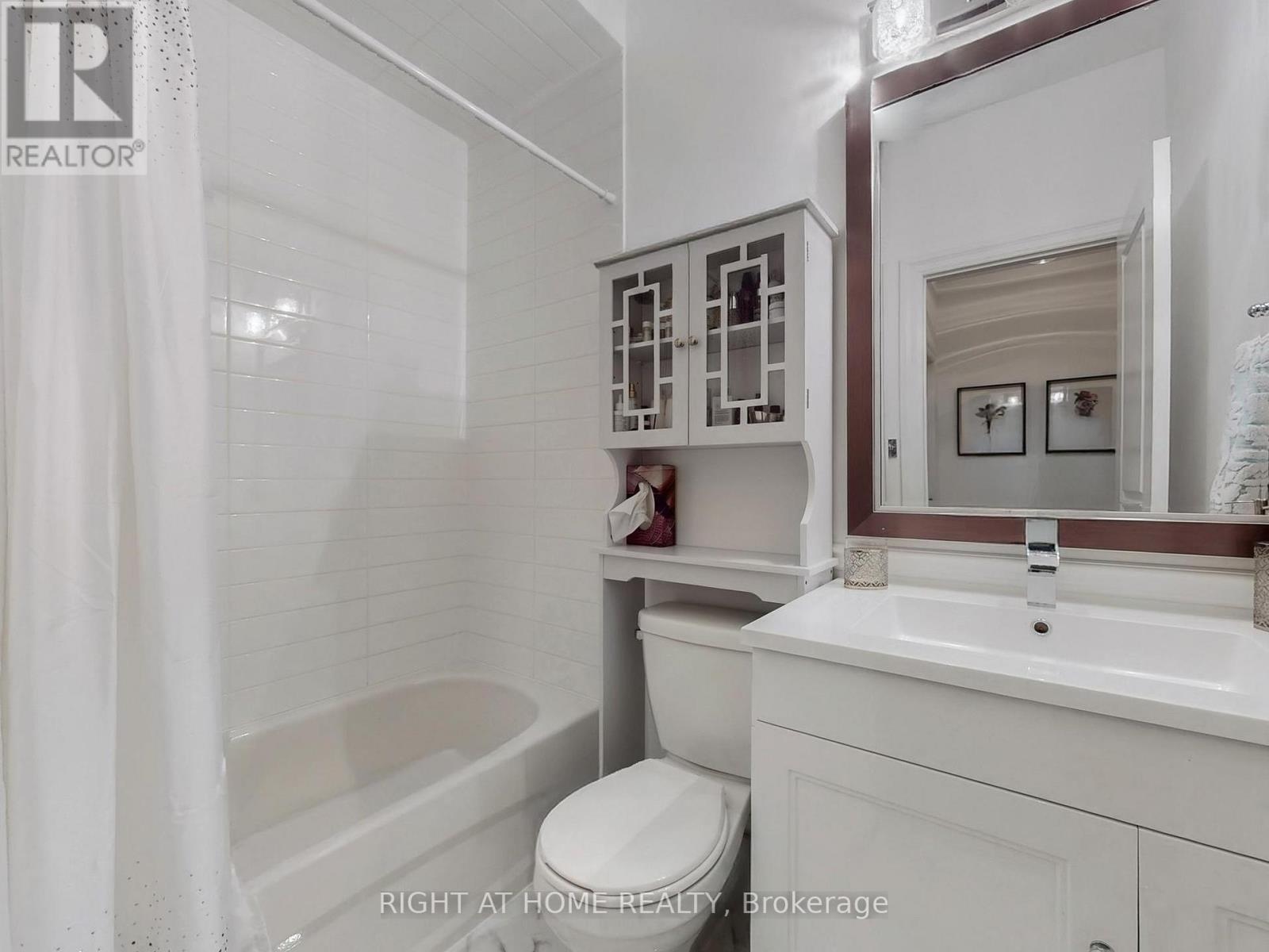 163 Lebovic Campus Drive, Vaughan, Ontario  L6A 5A1 - Photo 15 - N12420058
