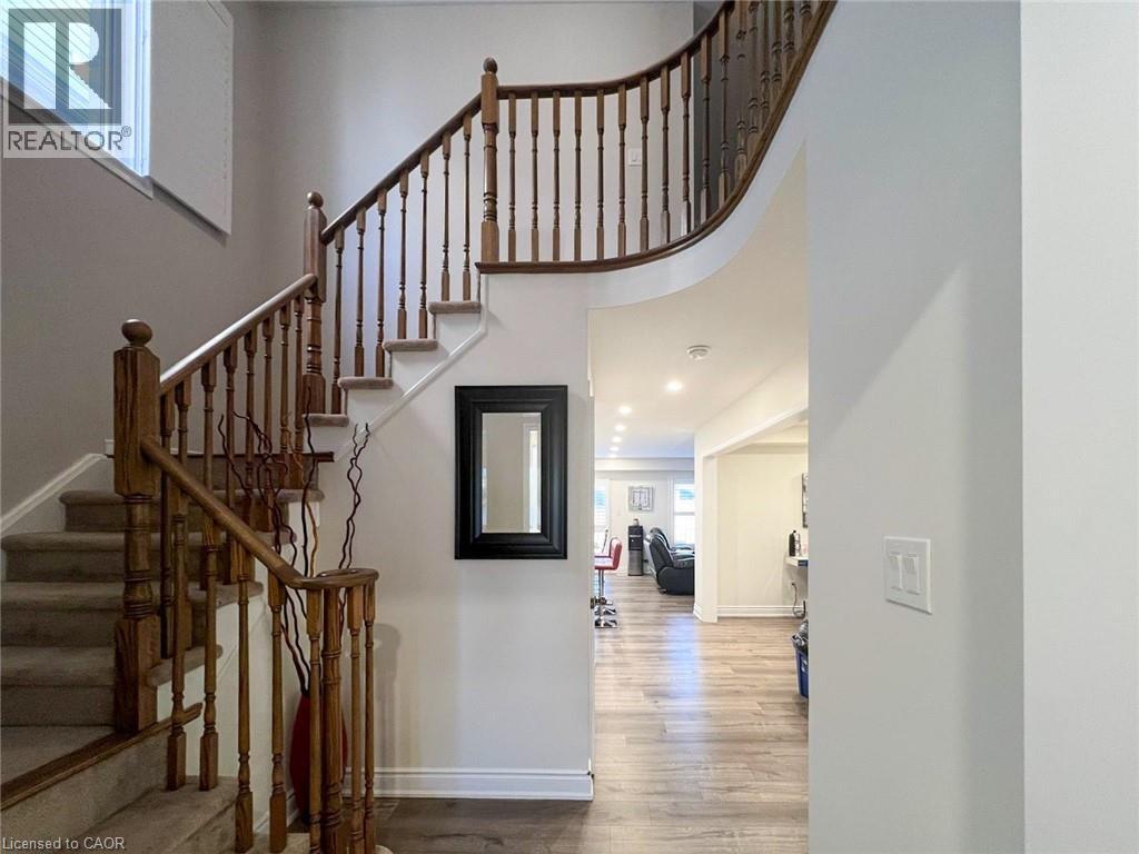 112 Gillespie Drive, Brantford, Ontario  N3T 0K2 - Photo 4 - 40772521