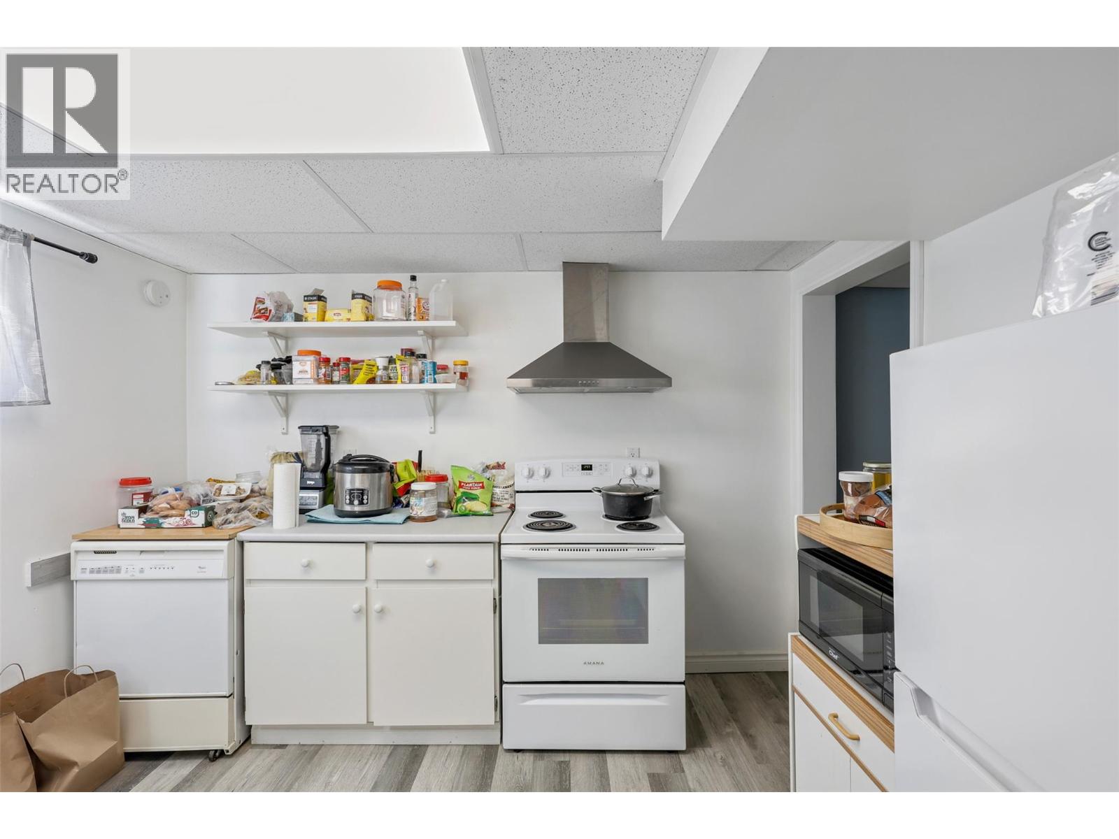 2687 Joyce Avenue, Kamloops, British Columbia  V2B 4M2 - Photo 30 - 10363801