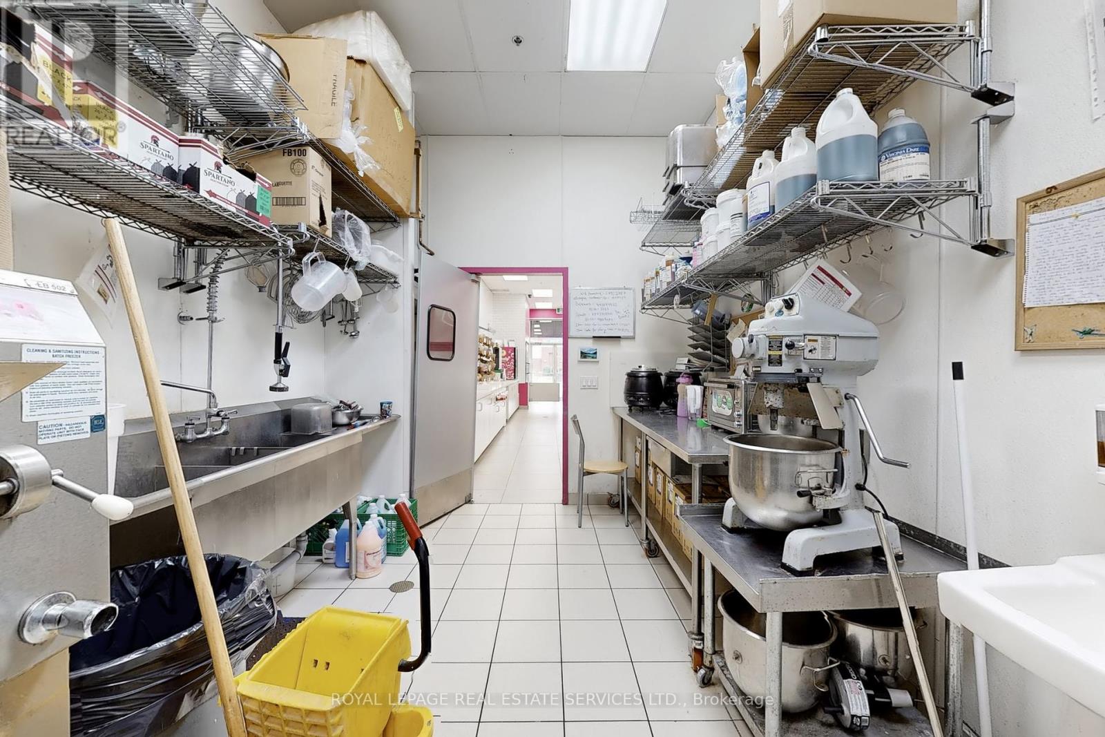 3047 Appleby Line, Burlington, Ontario  L7M 0V7 - Photo 29 - W12418046