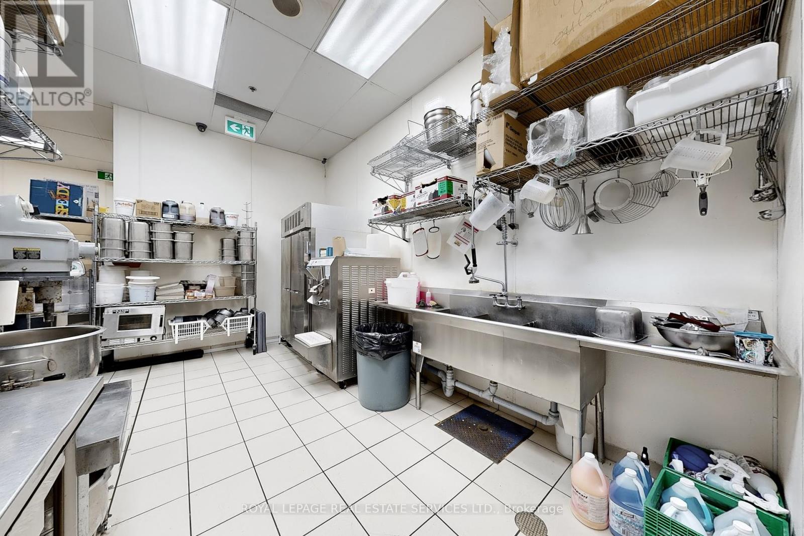 3047 Appleby Line, Burlington, Ontario  L7M 0V7 - Photo 33 - W12418046