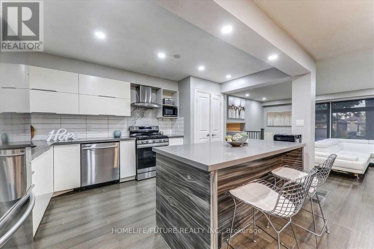 20 Brantley Crescent, Toronto, Ontario  M3J 1X5 - Photo 12 - W12420091