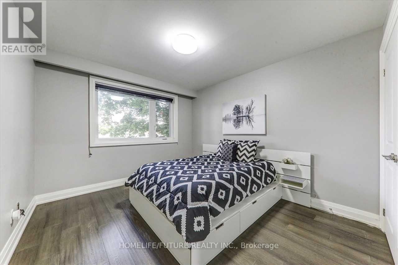 20 Brantley Crescent, Toronto, Ontario  M3J 1X5 - Photo 20 - W12420091