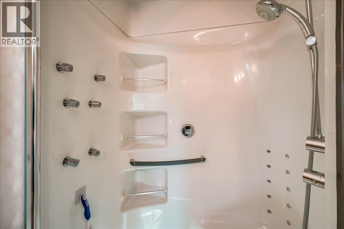 48-7126 Highway 3a Highway, Nelson, British Columbia  V1L 6S4 - Photo 40 - 10363679