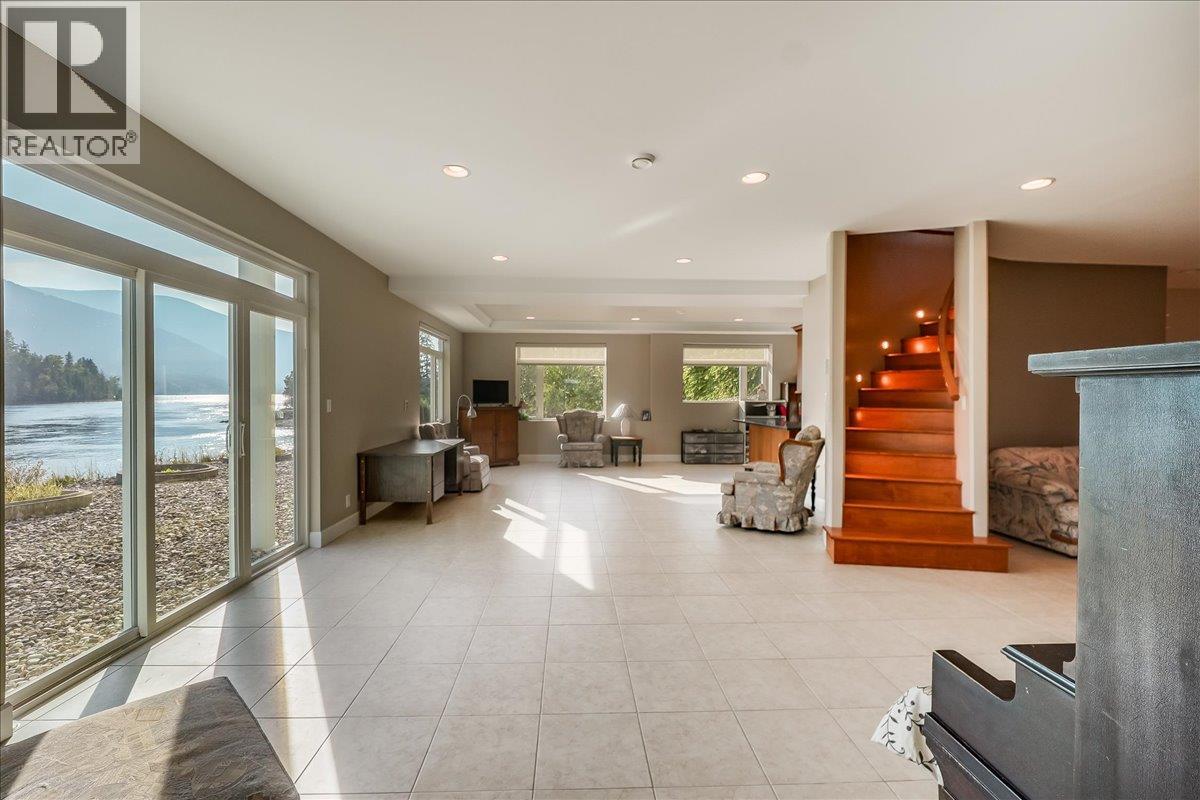 48-7126 Highway 3a Highway, Nelson, British Columbia  V1L 6S4 - Photo 47 - 10363679