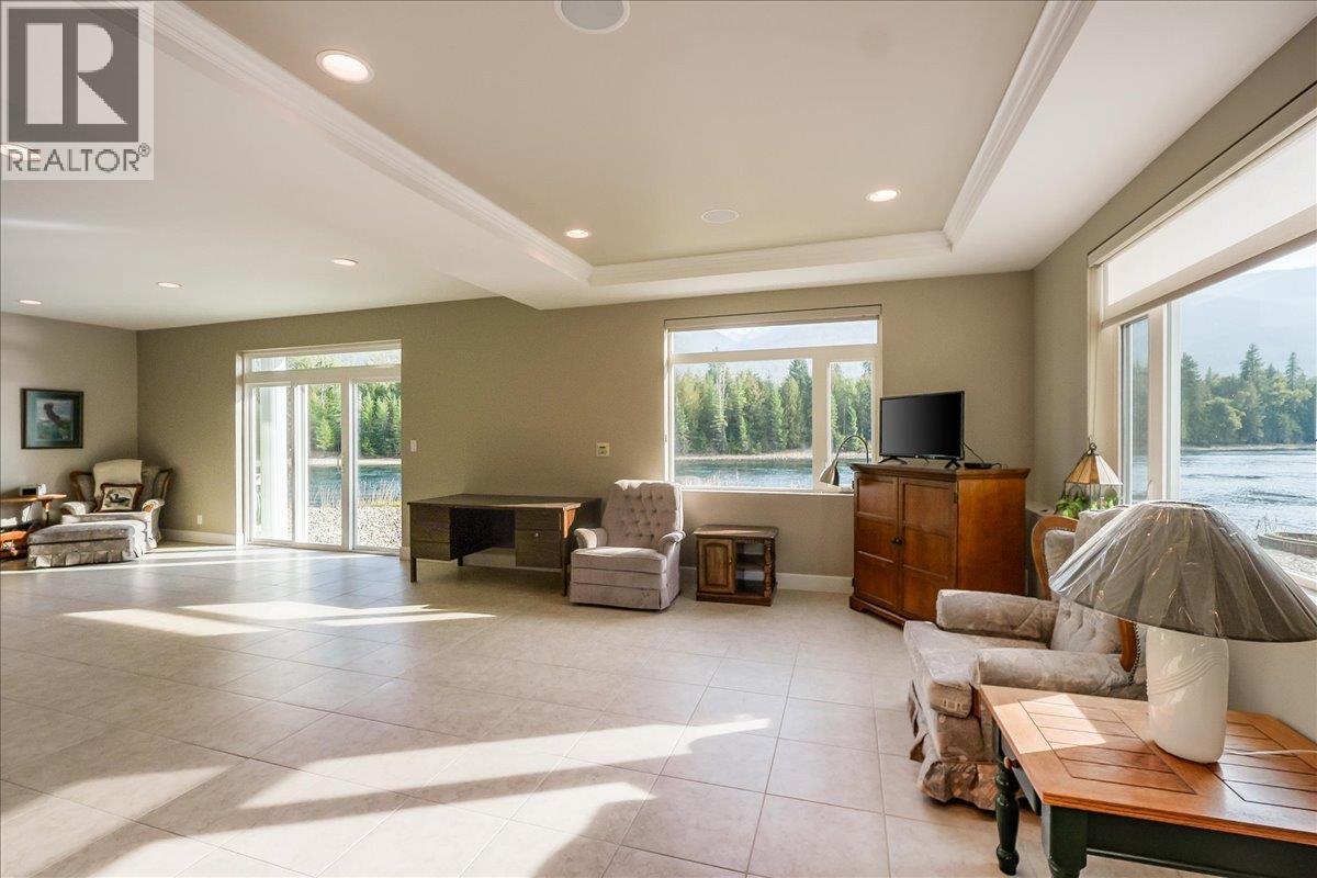 48-7126 Highway 3a Highway, Nelson, British Columbia  V1L 6S4 - Photo 52 - 10363679