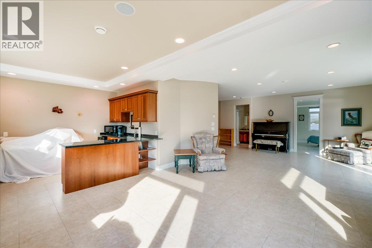 48-7126 Highway 3a Highway, Nelson, British Columbia  V1L 6S4 - Photo 50 - 10363679