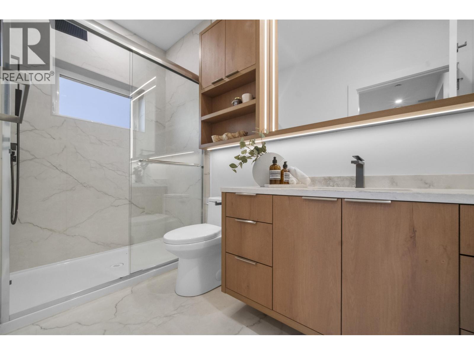 2 2386 E 45th Avenue, Vancouver, British Columbia  V5R 1K3 - Photo 15 - R3050697