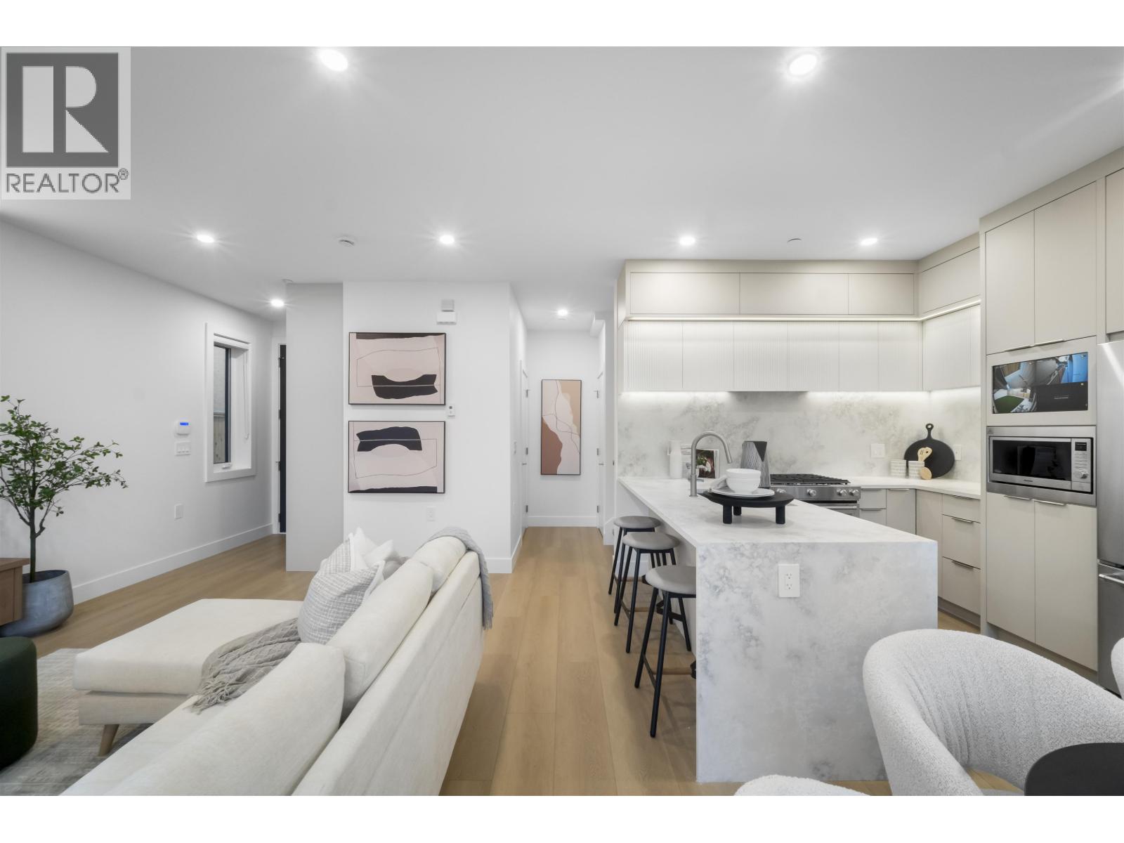 2 2386 E 45th Avenue, Vancouver, British Columbia  V5R 1K3 - Photo 5 - R3050697