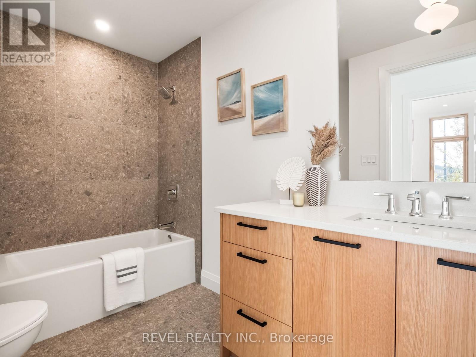 92 Elgin Street, Zorra, Ontario  N0J 1J0 - Photo 21 - X12420068