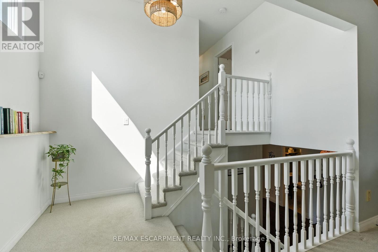 10 Millpond Place, Hamilton, Ontario  L8W 2W7 - Photo 20 - X12420093