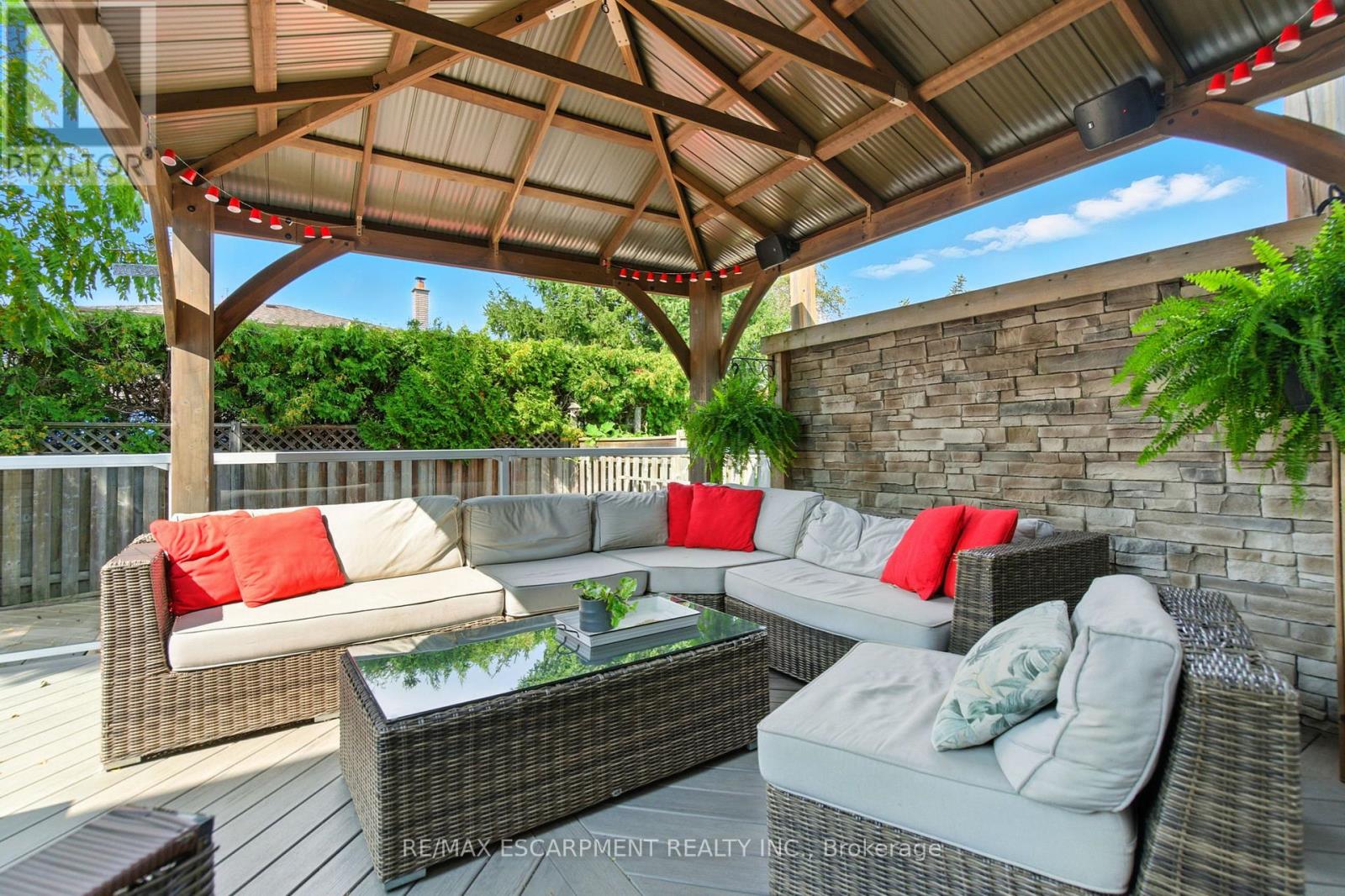 10 Millpond Place, Hamilton, Ontario  L8W 2W7 - Photo 31 - X12420093