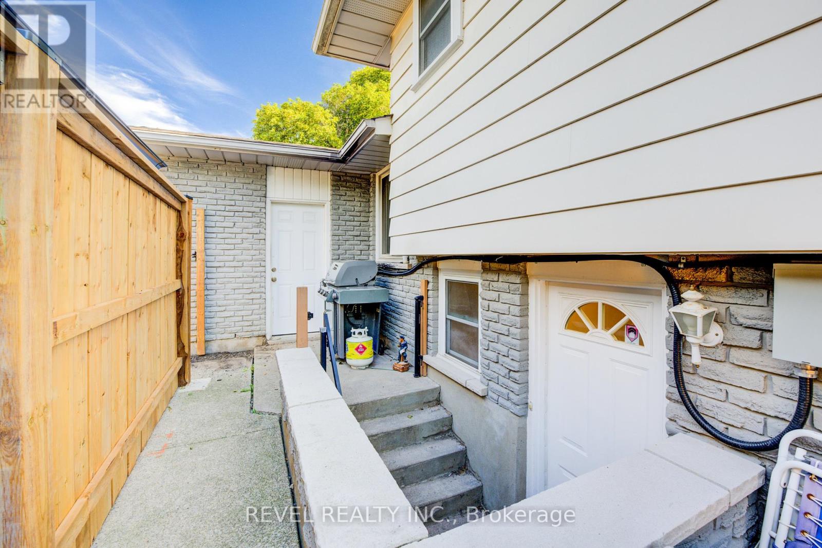 4 Jill Court, St. Catharines, Ontario  L2S 1A6 - Photo 38 - X12420101