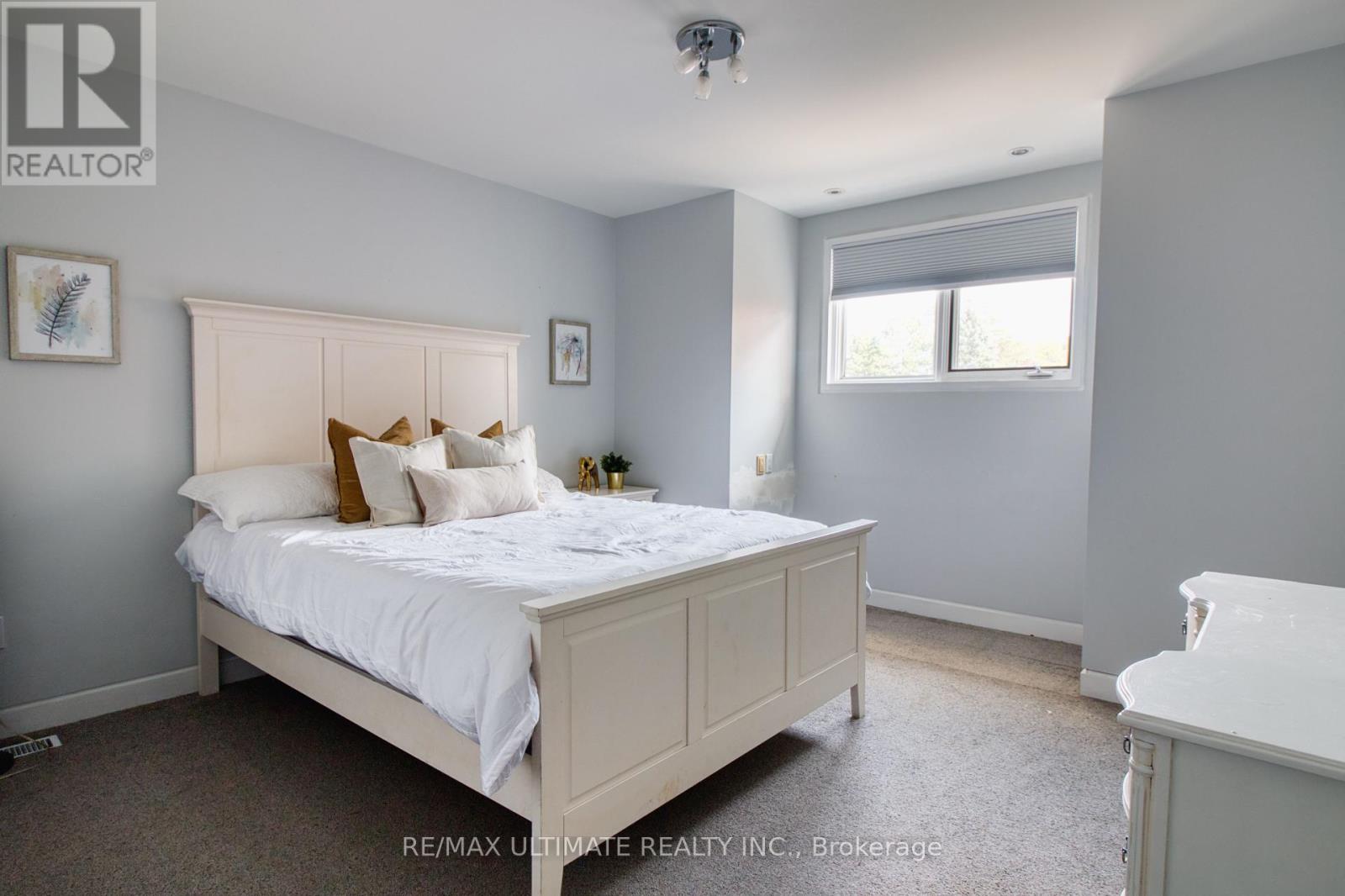 9 Karen Court, Pelham, Ontario  L0S 1E4 - Photo 26 - X12420104