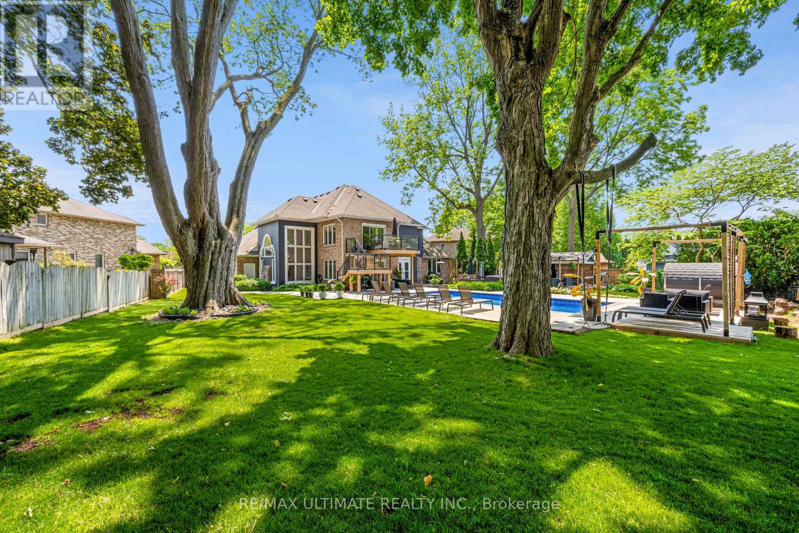 9 Karen Court, Pelham, Ontario  L0S 1E4 - Photo 34 - X12420104