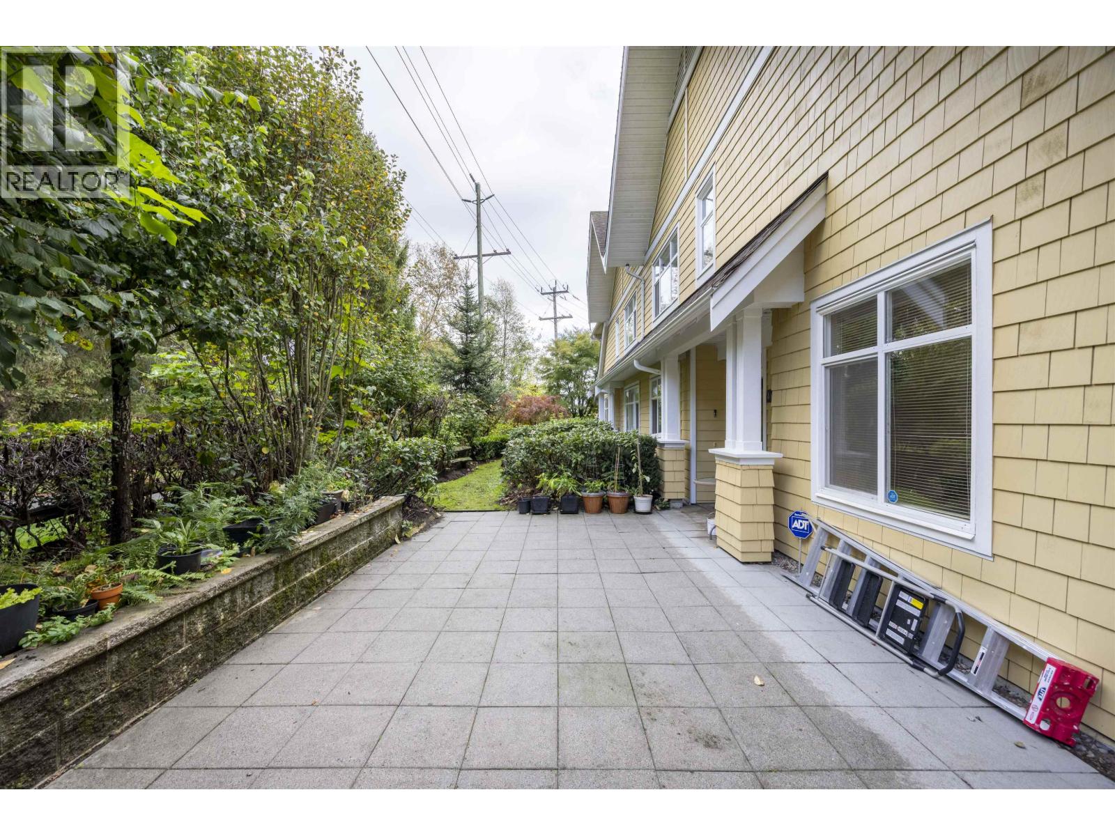 46 6878 Southpoint Drive, Burnaby, British Columbia  V3N 5E4 - Photo 2 - R3050834