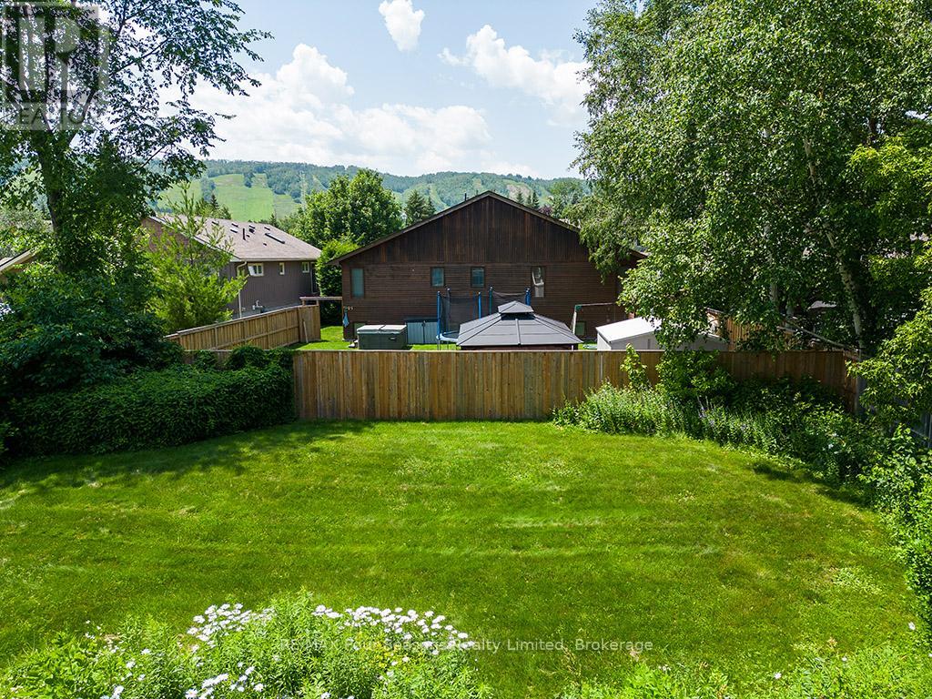 104 Laurie's Court, Blue Mountains, Ontario  L9Y 0L4 - Photo 43 - X12420115