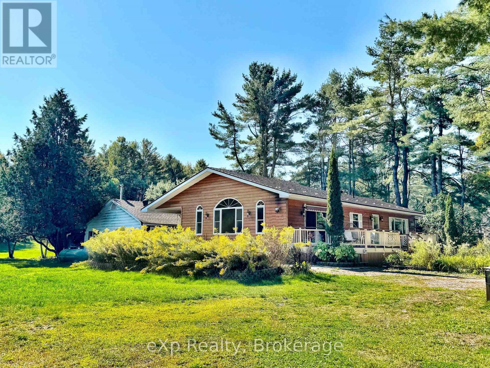 180 Beaumont Drive, Bracebridge, Ontario  P1L 1X2 - Photo 3 - X12420139