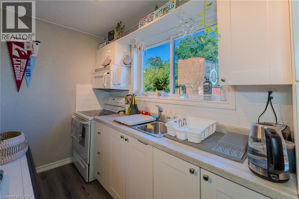 1113 Main Street E Unit# 3, Hamilton, Ontario  L8M 1N7 - Photo 1 - 40771410