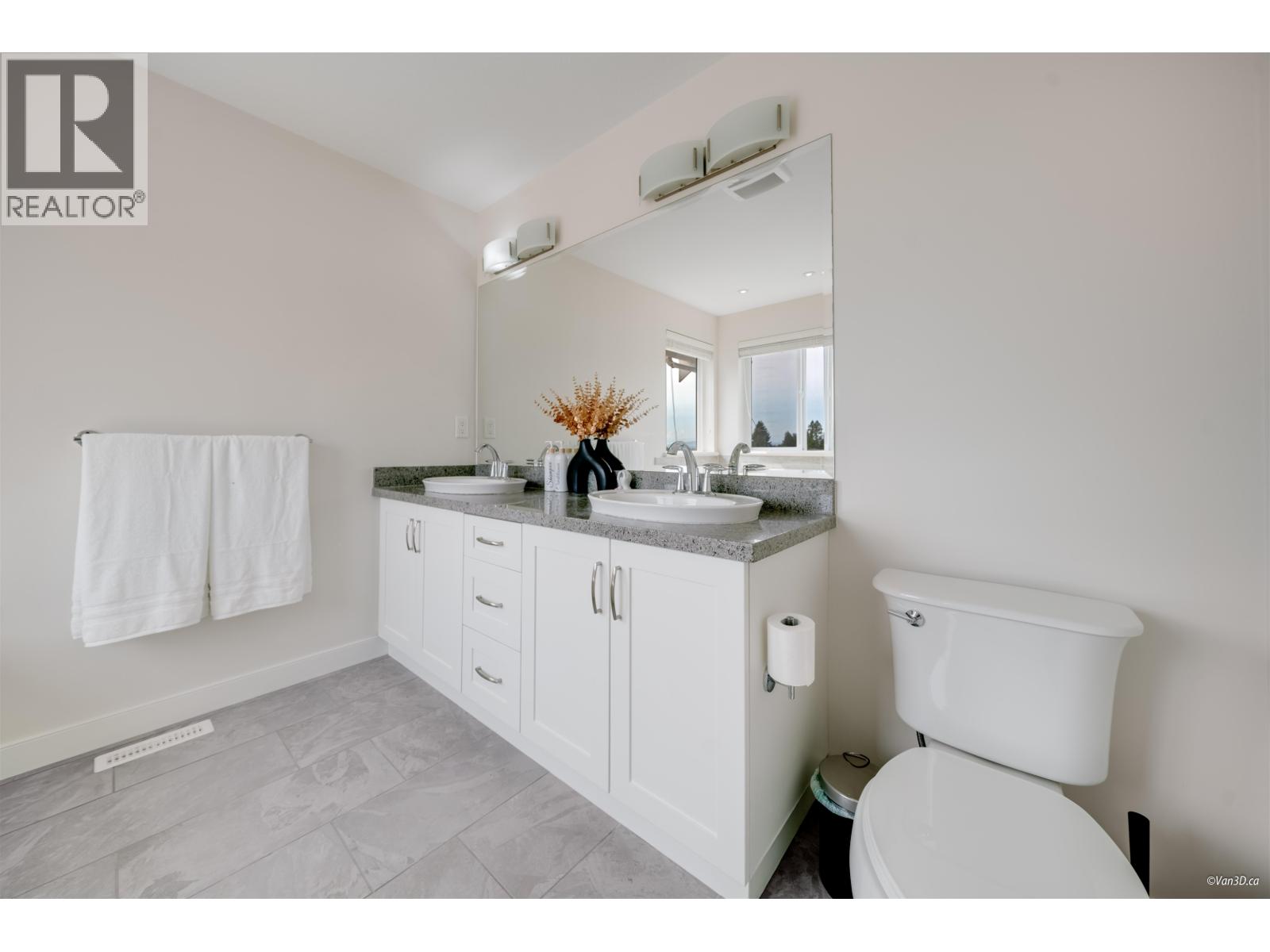 1249 Soball Street, Coquitlam, British Columbia  V3B 3H7 - Photo 31 - R3050801