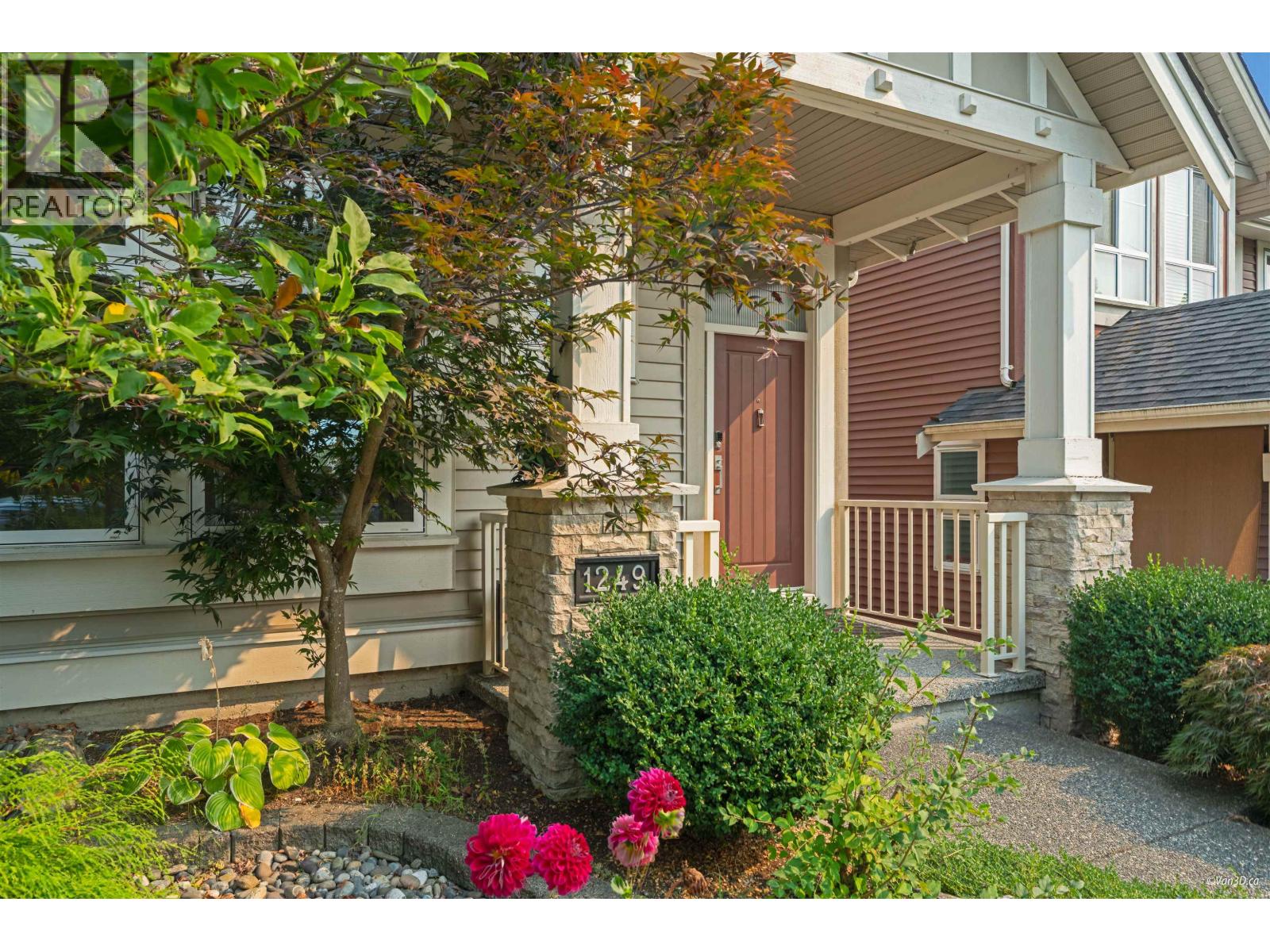 1249 Soball Street, Coquitlam, British Columbia  V3B 3H7 - Photo 37 - R3050801