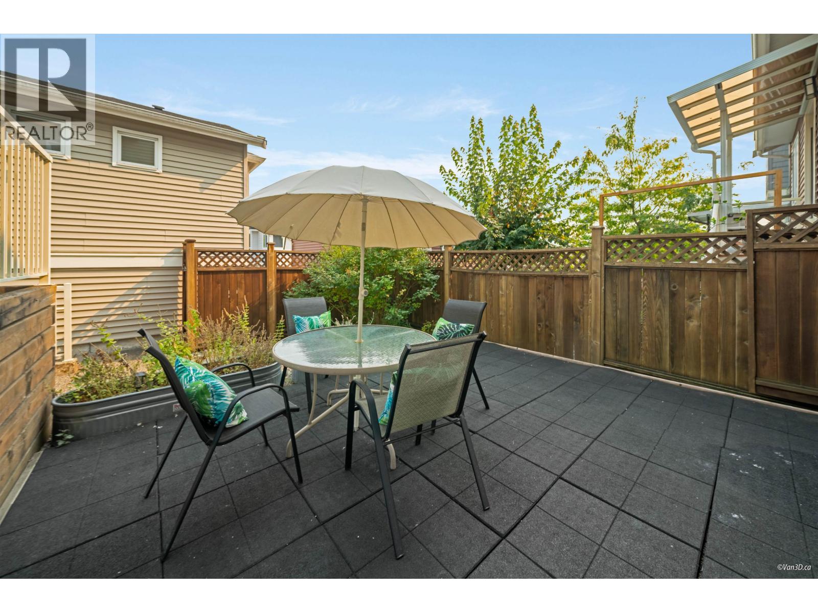 1249 Soball Street, Coquitlam, British Columbia  V3B 3H7 - Photo 38 - R3050801