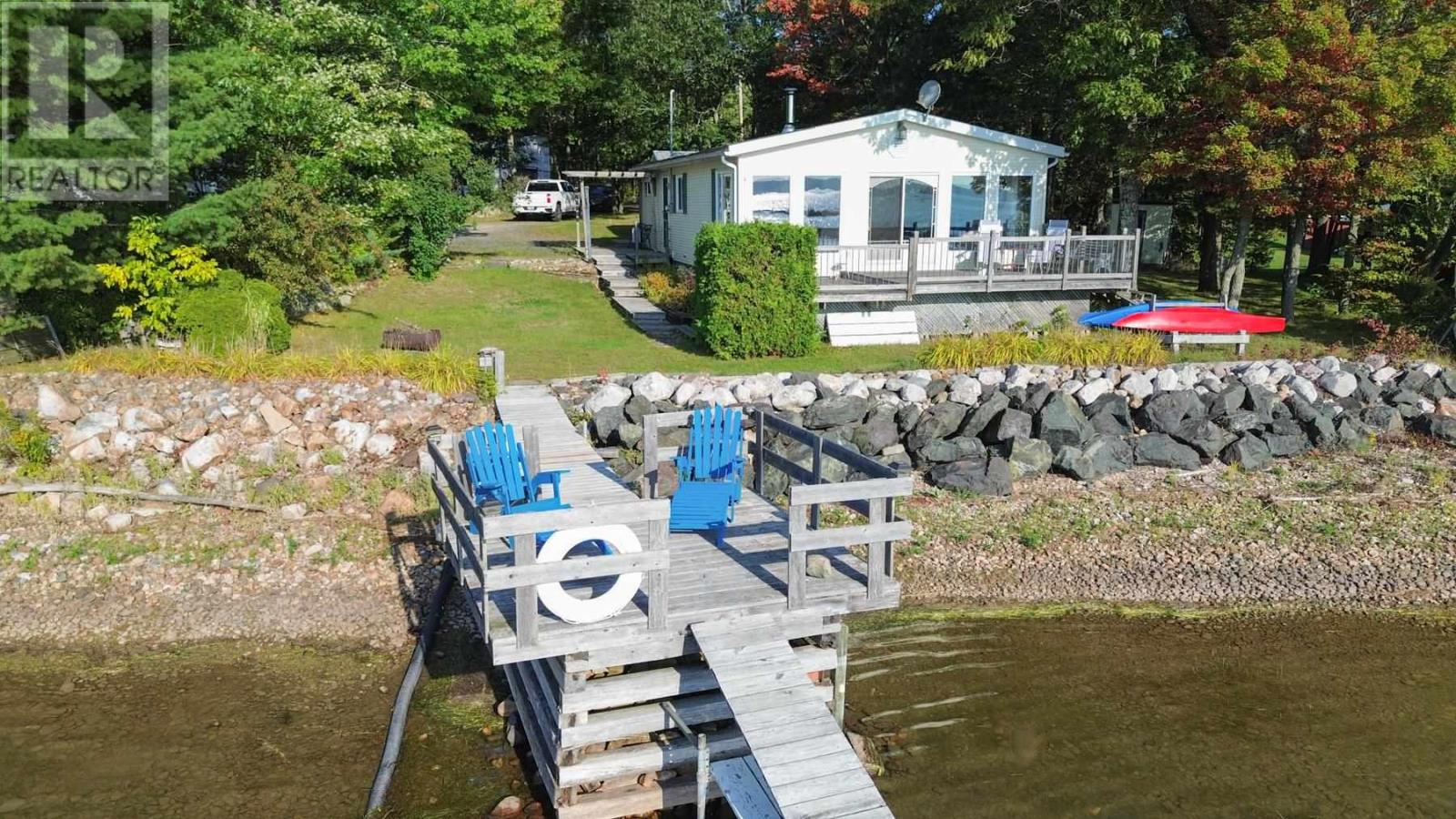 647B Lakeshore DR, tarbutt, Ontario