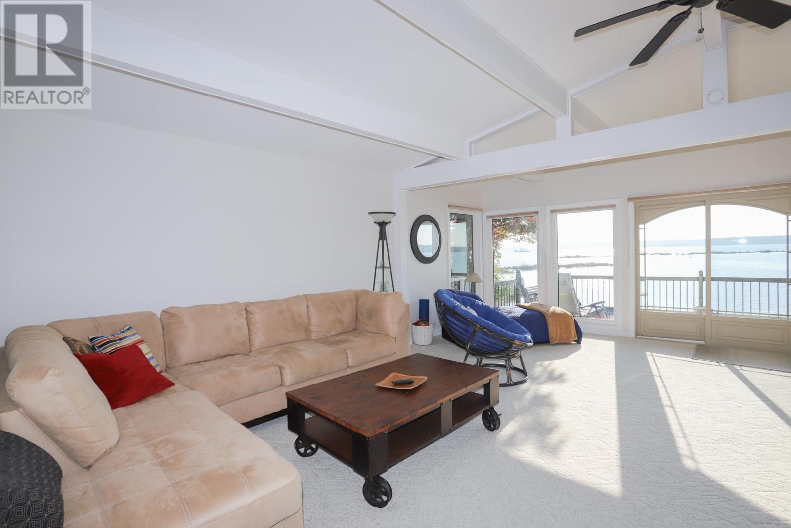 647b Lakeshore Dr, Tarbutt, Ontario  P0R 1E0 - Photo 13 - SM252715