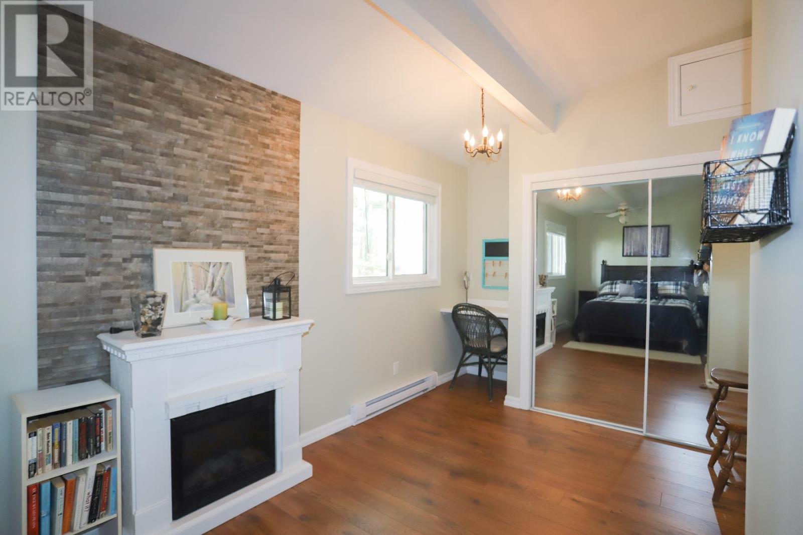 647b Lakeshore Dr, Tarbutt, Ontario  P0R 1E0 - Photo 33 - SM252715