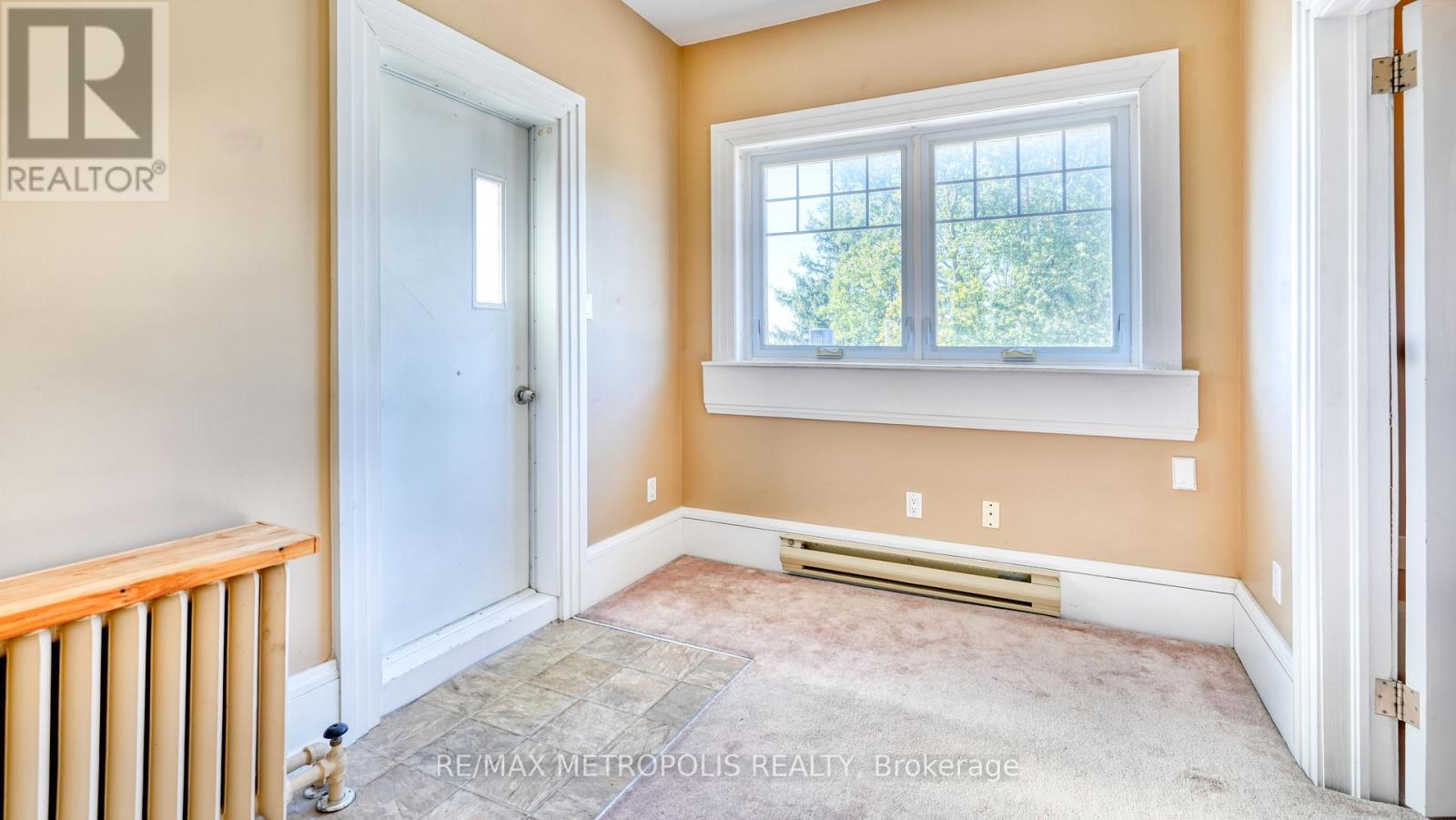 Upper #3 - 1110 Simcoe Street S, Oshawa, Ontario  L1H 4L8 - Photo 23 - E12419910