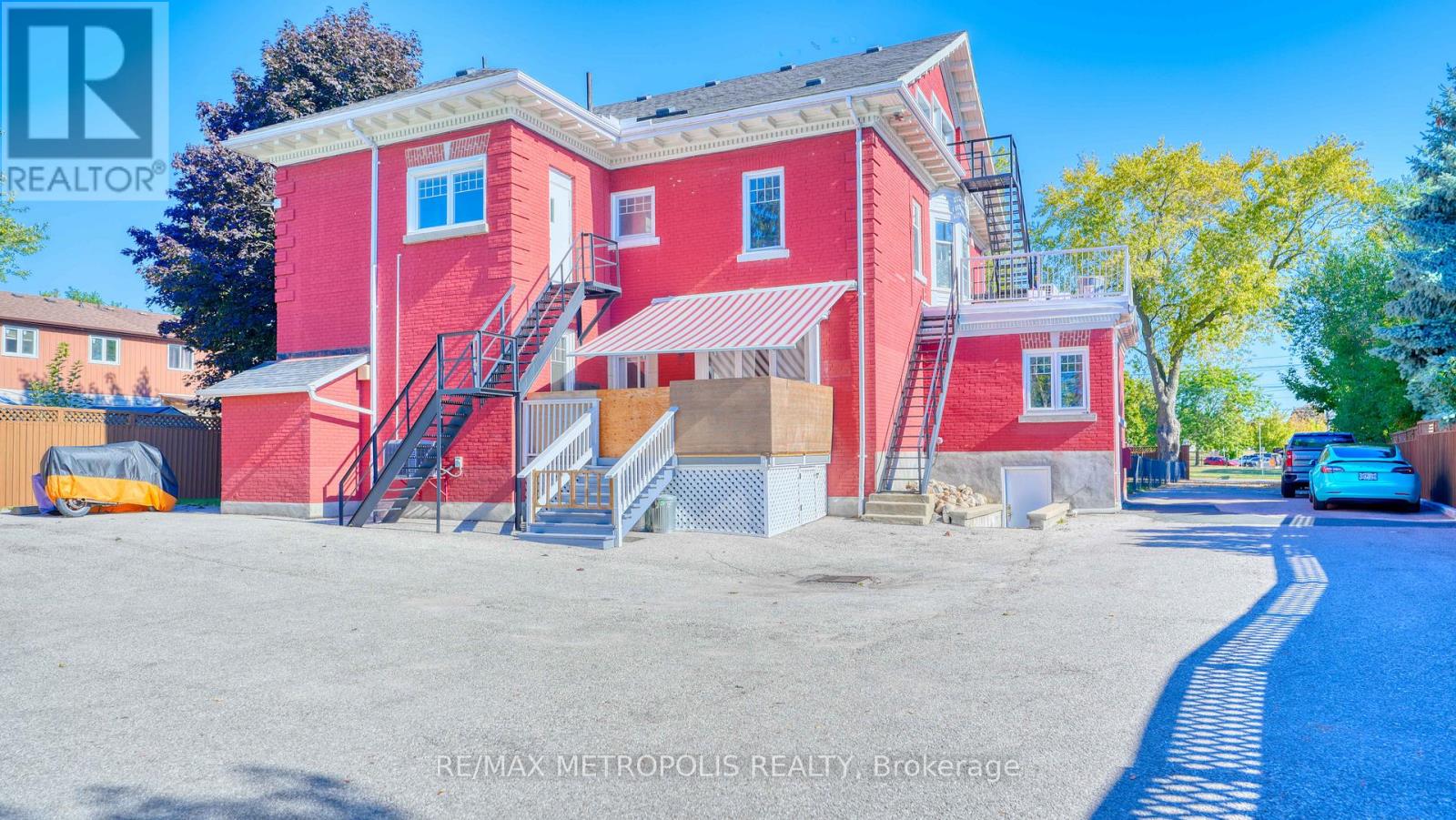 Upper #3 - 1110 Simcoe Street S, Oshawa, Ontario  L1H 4L8 - Photo 7 - E12419910