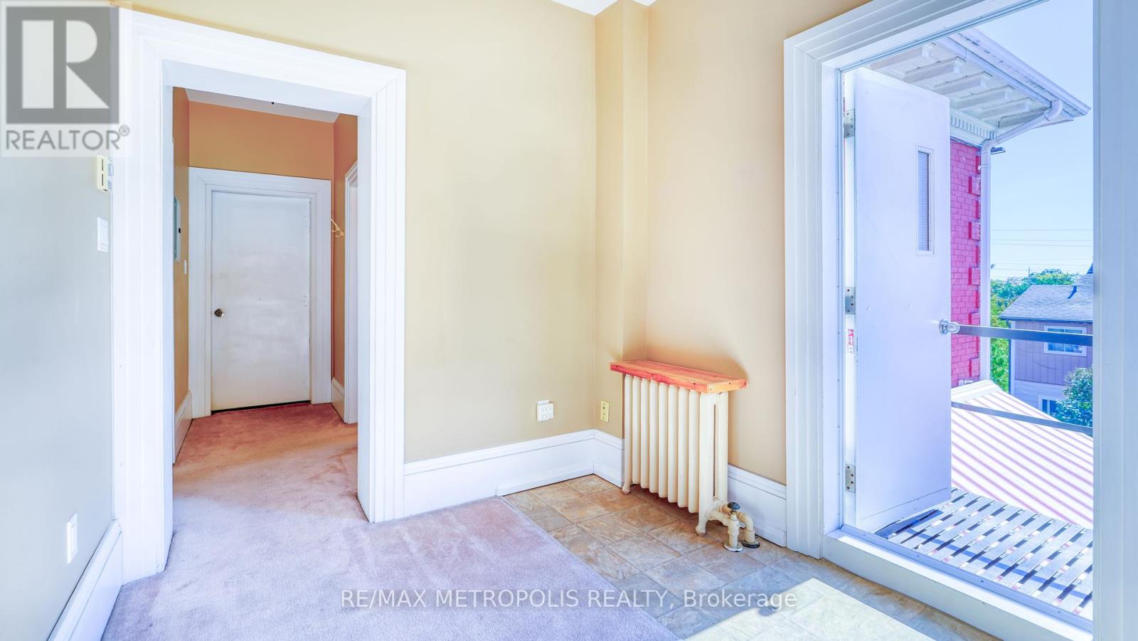 Upper #3 - 1110 Simcoe Street S, Oshawa, Ontario  L1H 4L8 - Photo 20 - E12419910