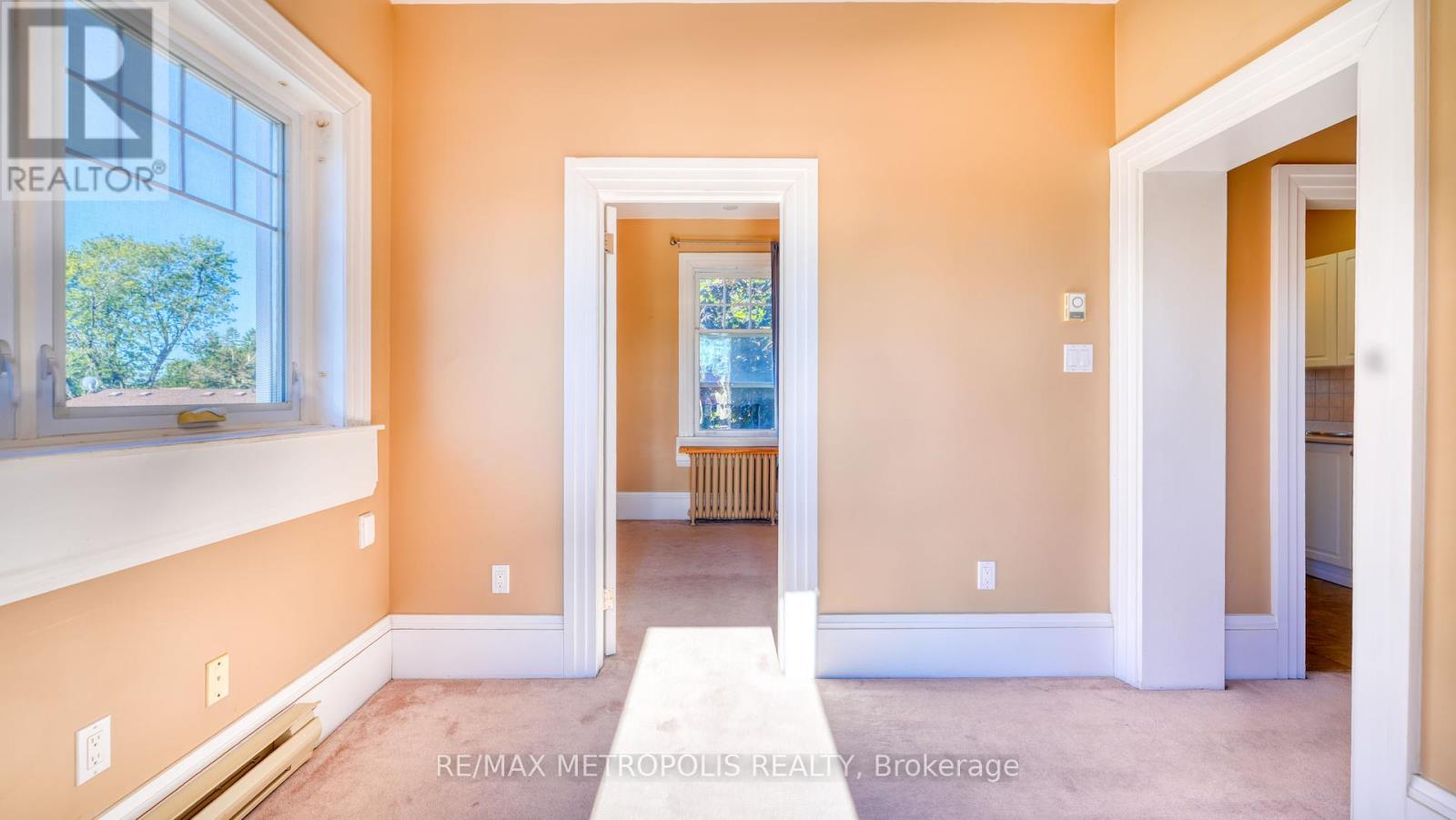 Upper #3 - 1110 Simcoe Street S, Oshawa, Ontario  L1H 4L8 - Photo 22 - E12419910