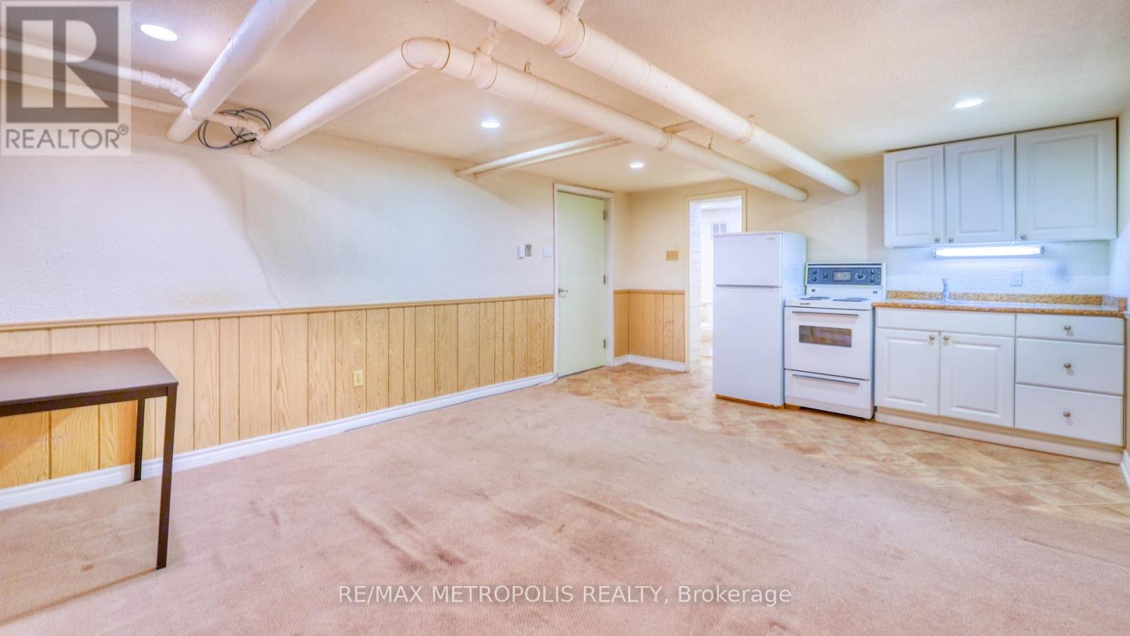 Basement #6 - 1110 Simcoe Street S, Oshawa, Ontario  L1H 4L8 - Photo 1 - E12419920