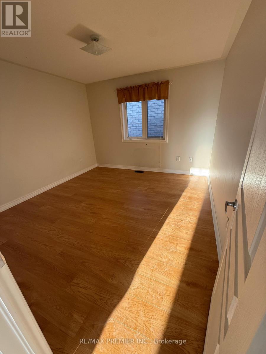 1 Poulias Avenue, Richmond Hill, Ontario  L4E 4X5 - Photo 11 - N12414078