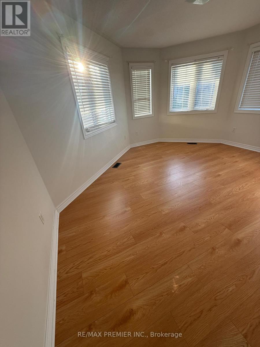 1 Poulias Avenue, Richmond Hill, Ontario  L4E 4X5 - Photo 13 - N12414078
