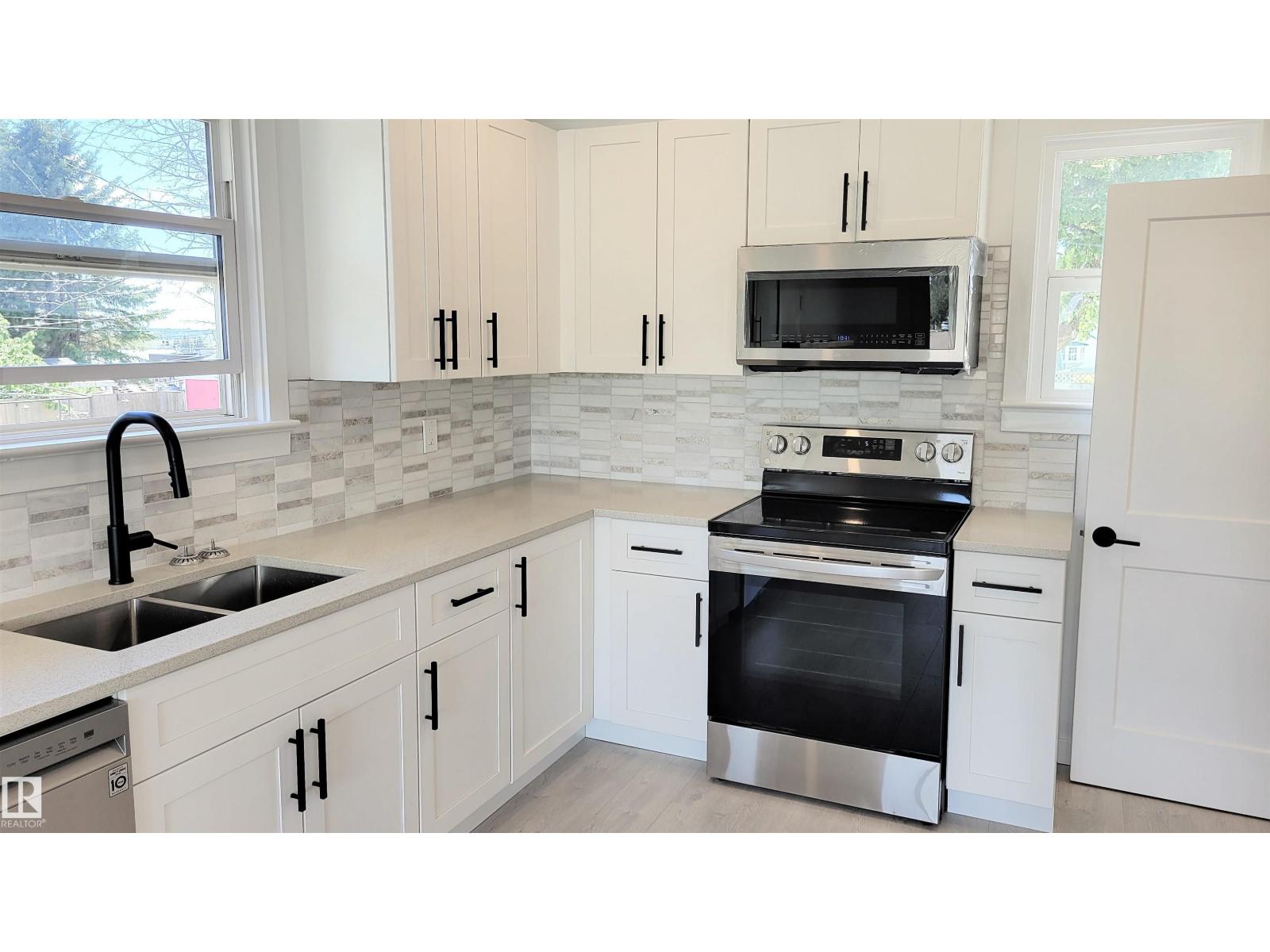 5020 49 ST, Two Hills, Alberta