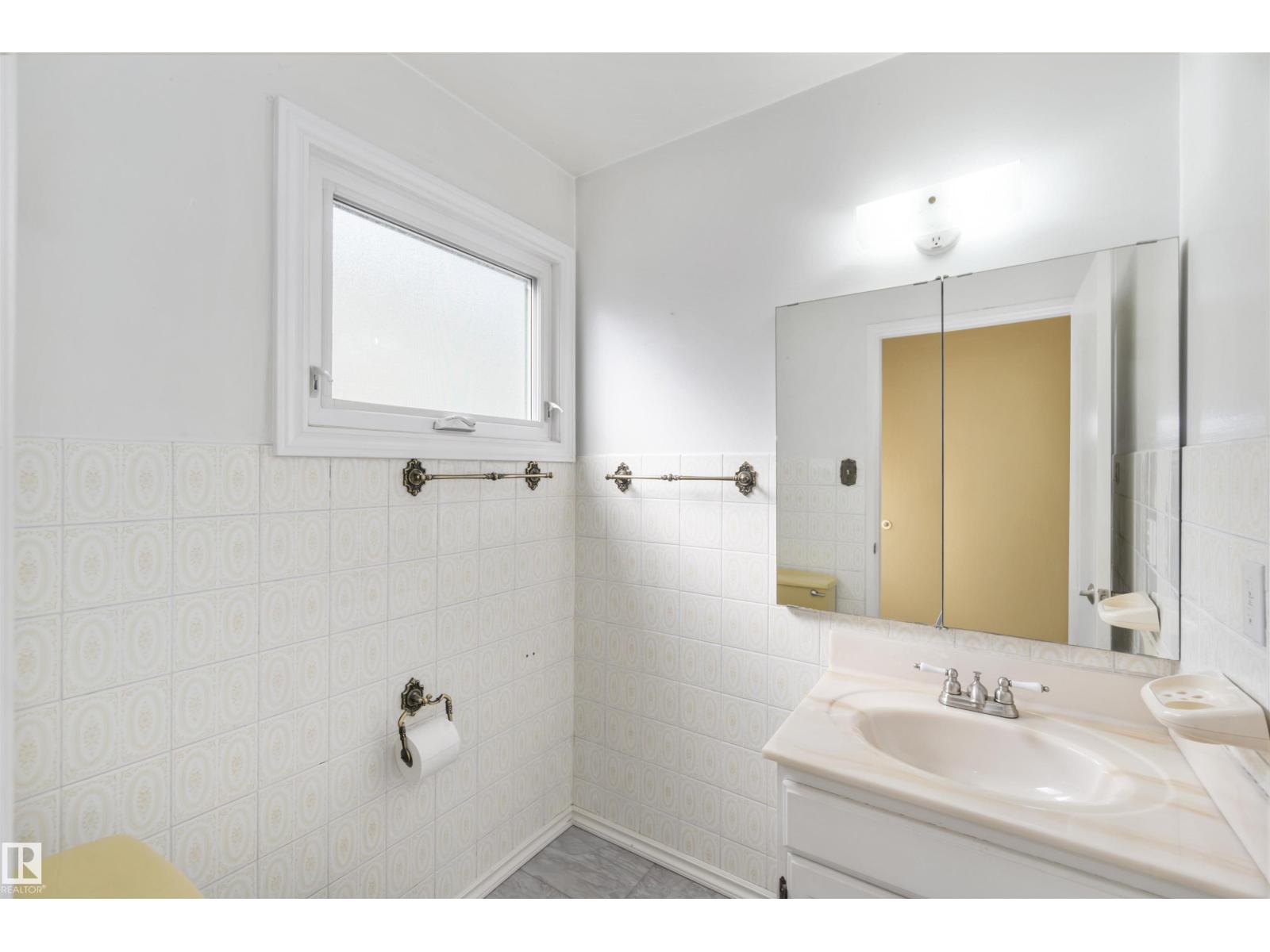 1412 Knottwood Rd E Nw, Edmonton, Alberta  T6K 2J9 - Photo 20 - E4458988