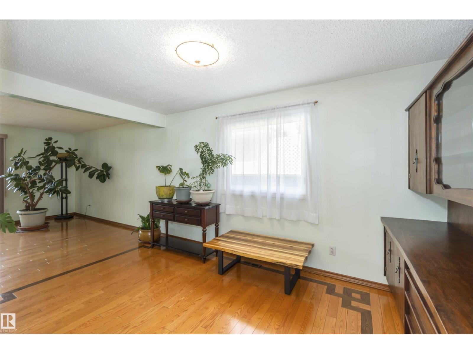 1412 Knottwood Rd E Nw, Edmonton, Alberta  T6K 2J9 - Photo 22 - E4458988