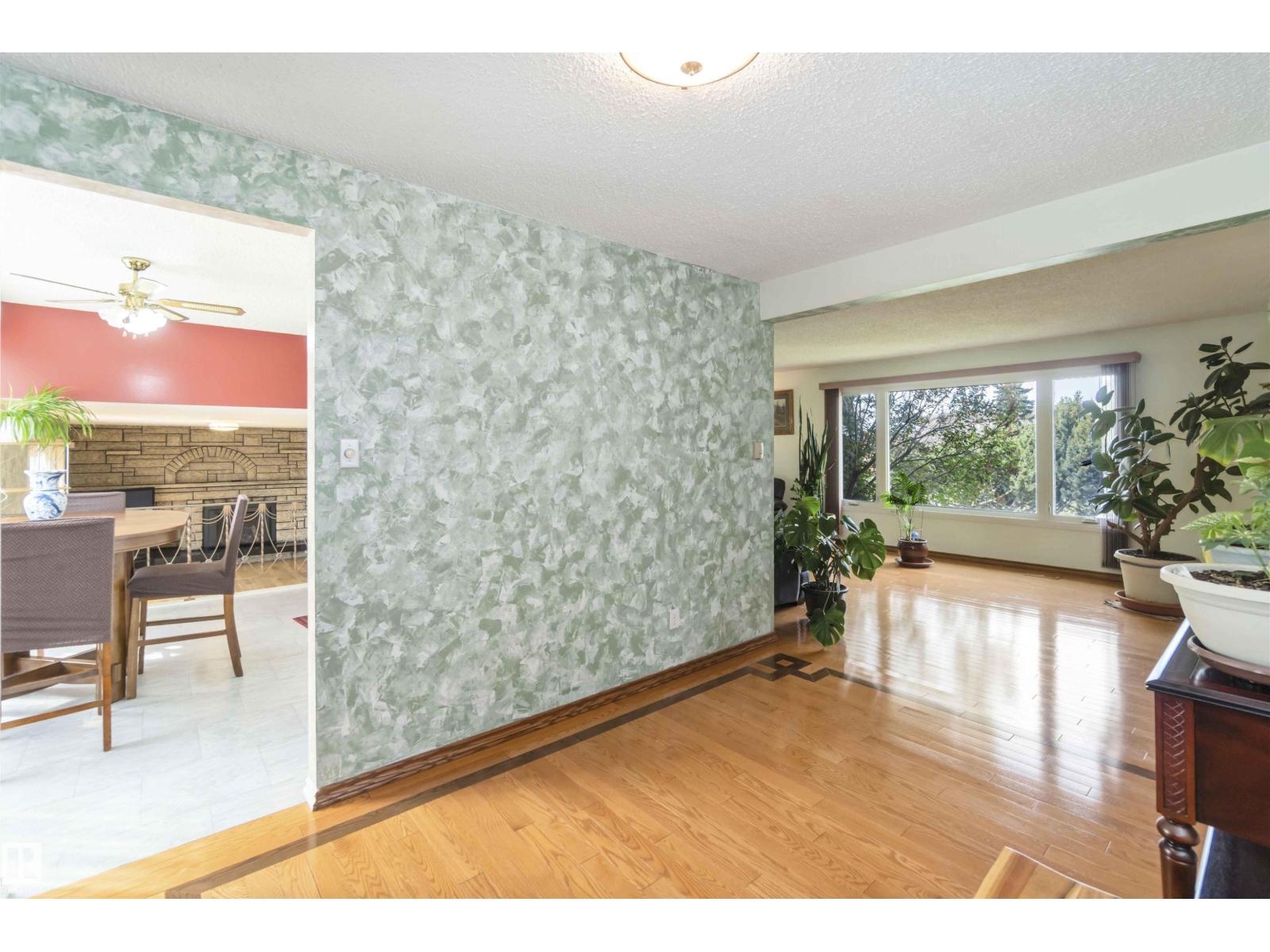 1412 Knottwood Rd E Nw, Edmonton, Alberta  T6K 2J9 - Photo 23 - E4458988