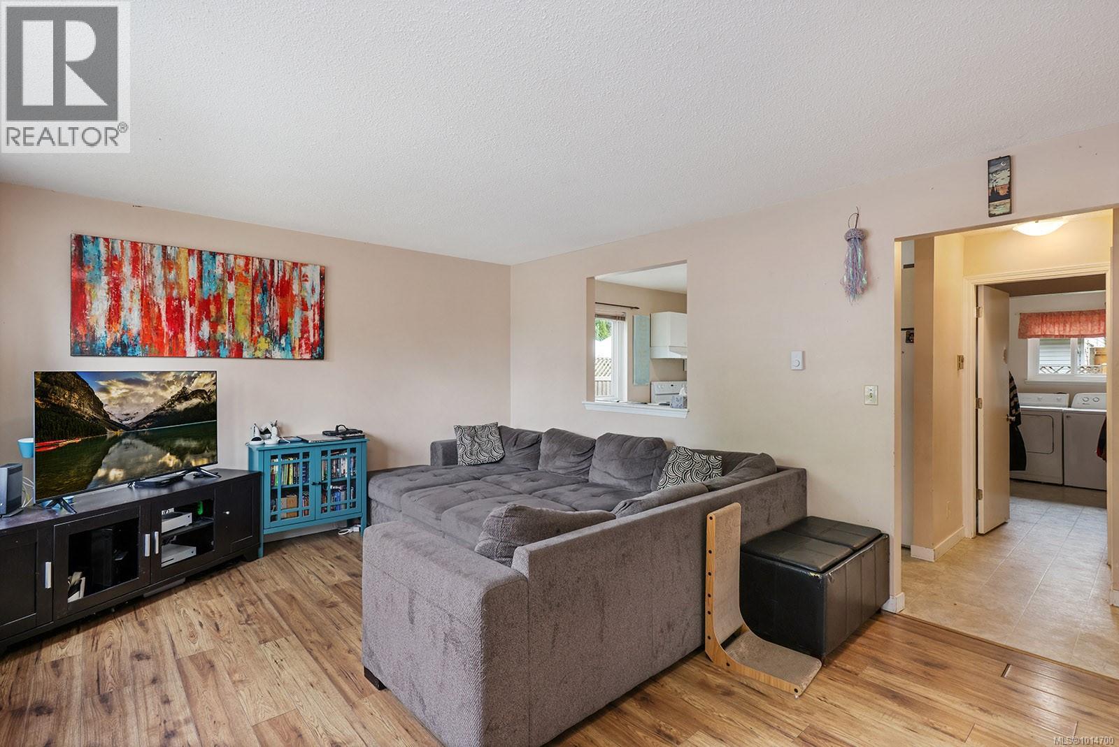 1170 14th St, Courtenay, British Columbia  V9N 1W9 - Photo 5 - 1014700