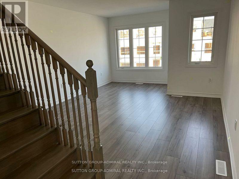 12 Pumpkin Corner Crescent, Barrie, Ontario  L9Z 0C2 - Photo 16 - S12420130