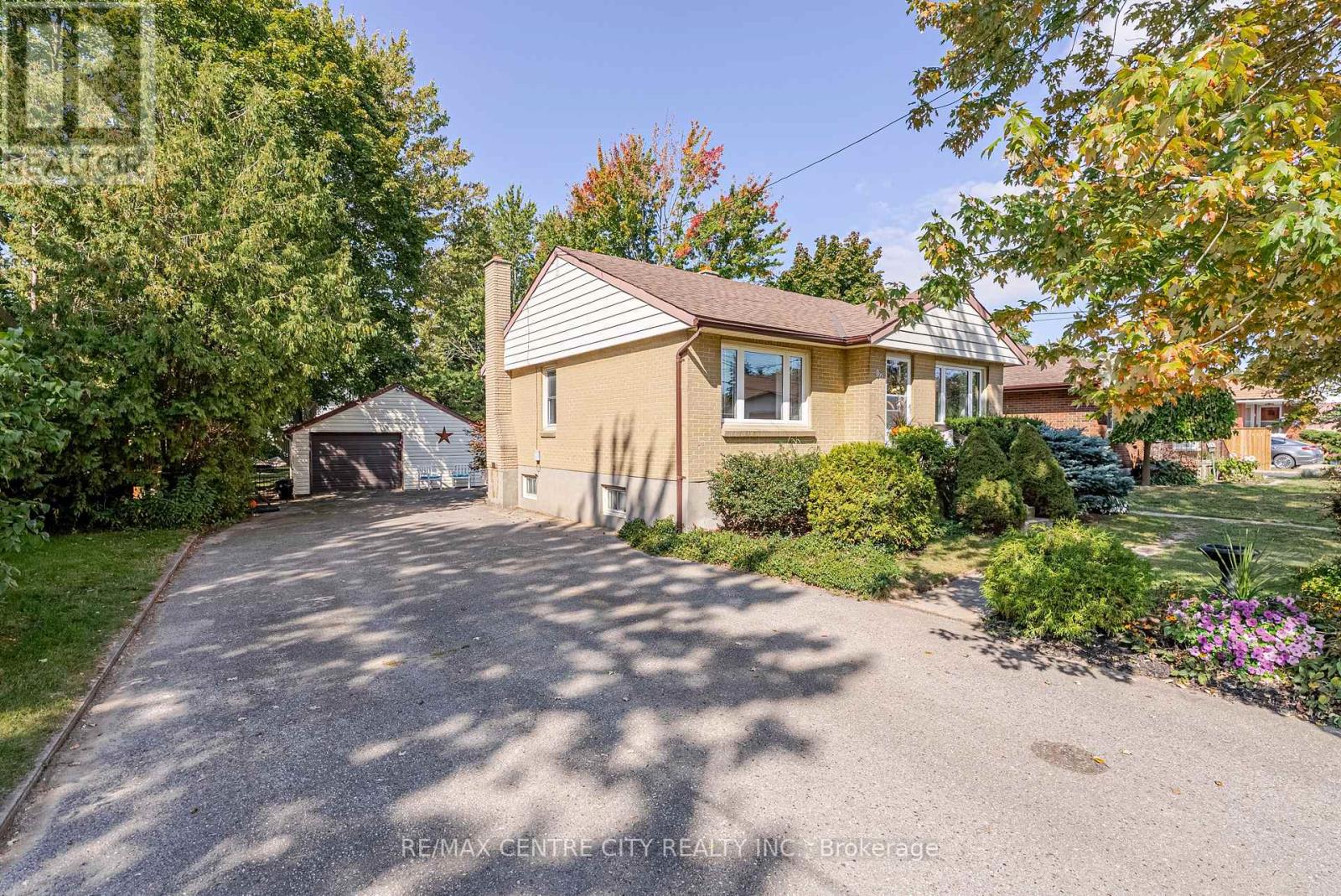 90 Caverly Road, Aylmer, Ontario  N5H 2P4 - Photo 2 - X12420145