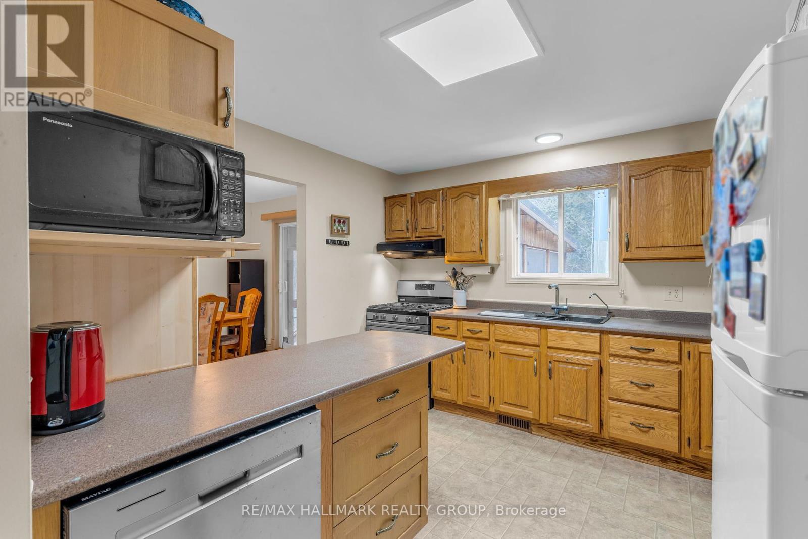 857 Rock Road, North Grenville, Ontario  K0G 1T0 - Photo 13 - X12420152