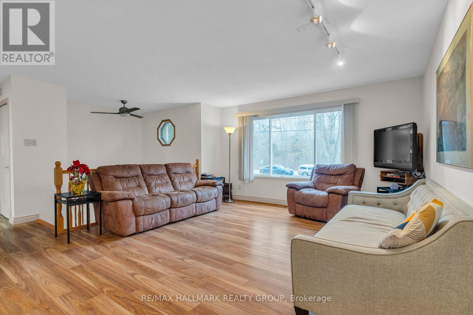 857 Rock Road, North Grenville, Ontario  K0G 1T0 - Photo 7 - X12420152